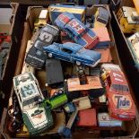 3 CARTONS OF PLASTIC CARS & LORRIES - PLAY WORN