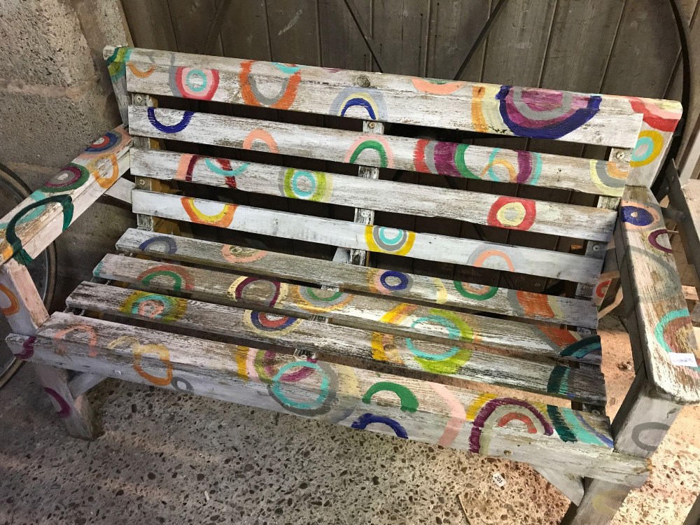 WOODEN SLATTED GARDEN BENCH HAND PAINTED A/F