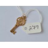 18th birthday key charm in 9ct 2.1g