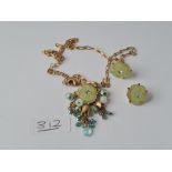 A vintage pendant & earrings set (jade?)