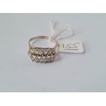 A VINTAGE WHITE GOLD 3 ROW DIAMOND RING HALLMARKED 18CT GOLD - size T