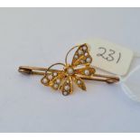 Gold and pearl butterfly brooch 2.7g inc