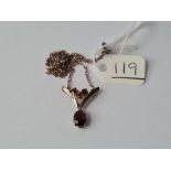 A garnet drop pendant/necklet