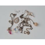 A quantity of silver jewellery items