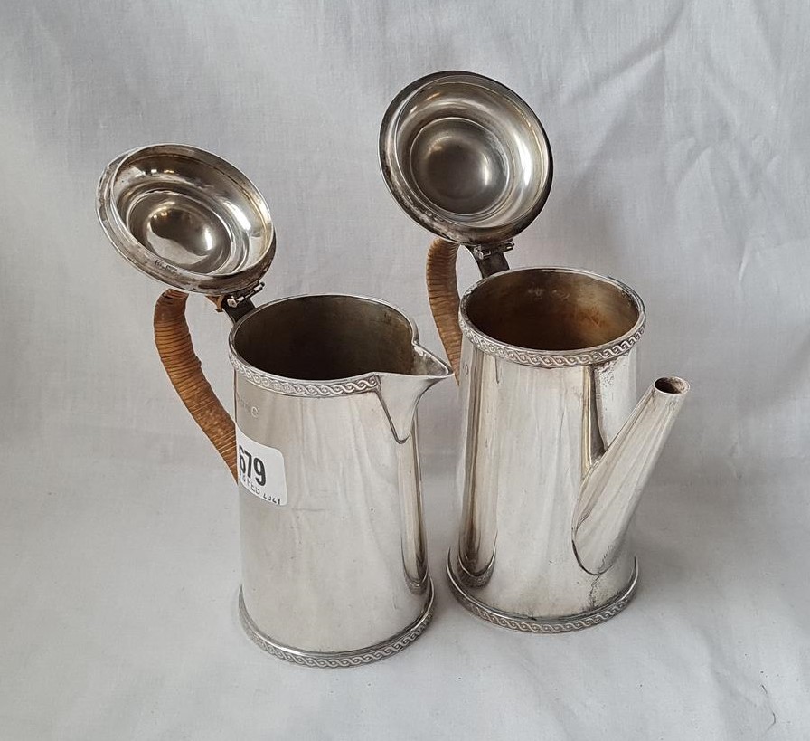 A pair of coffee au lait jugs with decorated rims hight 6 inches London 1935 585 gms - Image 3 of 3