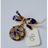 An attractive blue enamel & 18ct gold drop brooch with ribbon suspension7.3g