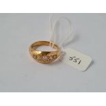 AN ANTIQUE 5 STONE GYPSY RING IN 22CT GOLD - MARKED B'HAM 1929 -  diam content approx. 0.5cts - size