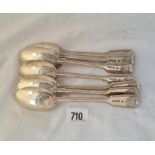 A set of eight matching desert spoons London 1911 518 gms