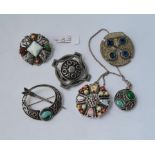 1 x miracle brooch, 4 x Celtic brooches & 1 pendant