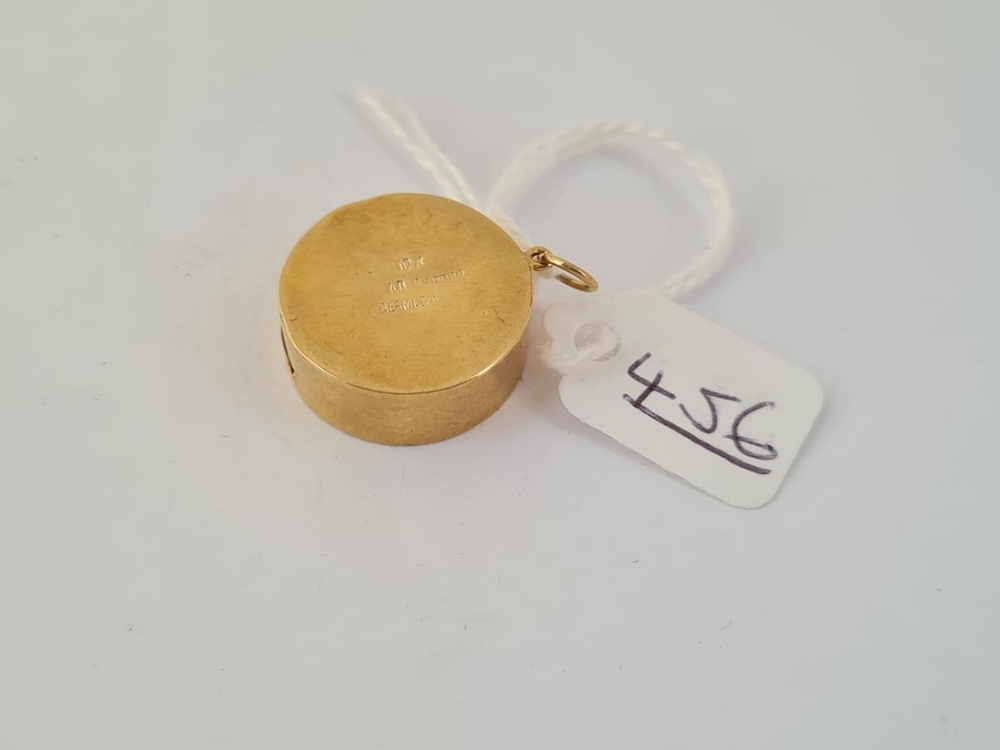 A small coin holder in 9ct - 5.6gms