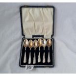 A set of 6 tea spoons with rifle crests Sheffield 1923 96 gms