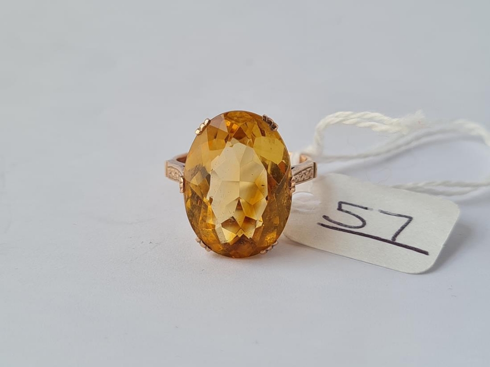 A vintage citrine ring in 9ct - size N.5 - 4.9gms