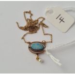 An opal double drop pendant on chain (a/f) set in gold - 1.7gms