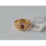 A GOOD DIAMOND & RUBY GENTS RING IN 18CT GOLD - size S - 7.6gms