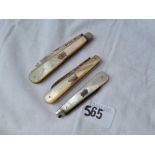 Three Victorian and later fruit knives mop sides B'ham 1852 and later