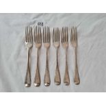 Six matching desert forks 1841 by WT 254 gms