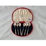 A set of 6 art deco style coffee spoons with arrow shaped ends Sheffield 1936