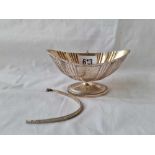 A late Victorian boat shaped sugar bowl with swing handle (A/F) - 5" wide - London 1891 124 g.