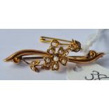 Another similar gold and pearl brooch 2.8g inc