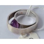A VERY UNUSUAL & HEAVY 18CT WHITE GOLD AMETHYST SET RING SIZE L 11.1g