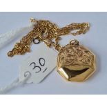 An attractive 9ct back & front octagonal locket on 9ct fine link chain 5g inc