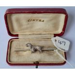 A EDWARDIAN DIAMOND SET BOXED SPANIEL BROOCH 18CT AND 15CT GOLD