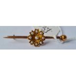 A gold and pearl floral bar brooch 2.8g inc