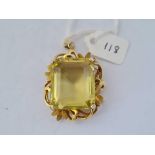 A VINTAGE PENDANT SET WITH A LARGE CITRINE IN 14CT GOLD TOTAL LENGTH 45 MM - 28.6 GMS