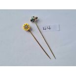 A Victorian gold turquoise knot stick pin and a Victorian circular pearl stick pin in 15ct gold