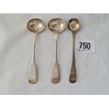 A pair of Victorian fiddle pattern salt spoons, London 1872 & another 1808, w.26g