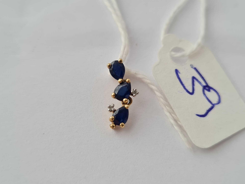 A small sapphire and diamond pendant 9ct