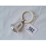 A 800 standard rattle and teething ring