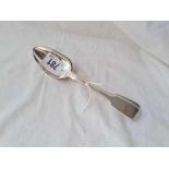 A set of 4 heavy Victorian fiddle pattern dessert spoons, London 1844, by WE, 164g