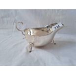 An oval sauce boat, Sheffield 1908, 93g.