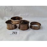 Two pairs of napkin rings, London 1928, 84g