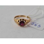 A gents garnet gypsy set ring 9ct gold, size Q, 2.4g