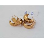 Two pairs 9ct earrings - 2.4 gms