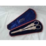 A pair of Victorian King's pattern grape scissors, Sheffield 1857, by HH, fitted box