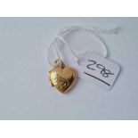 a heart back and front locket 9ct
