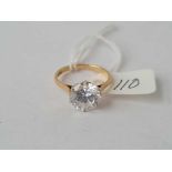 An impressive 3ct white stone dress ring in 9ct mount size M 2.8g inc