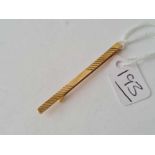 A 9ct tie clip - 1.8 gms