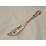 A Georgian Queens pattern butter knife, w.67g