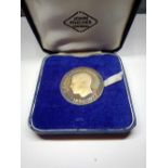 Silver medallion of Edward VII 3.7 diameter 27 g.