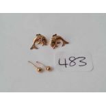 two pairs of ear studs 9ct