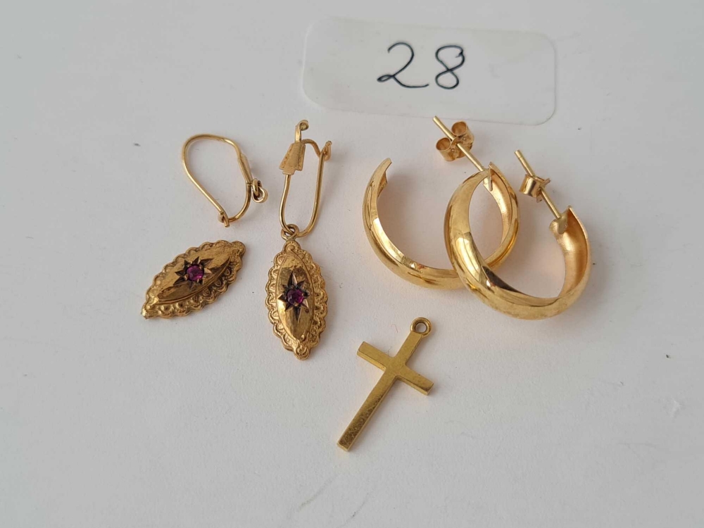 Two pairs of 9ct earrings and a small cross 3.6g inc