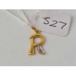 A initial R pendant 14ct gold