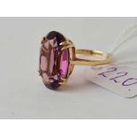 A fine large oval solitaire amethyst ring 9ct size L - 4.2 gms