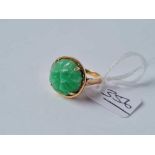 A jadeite ring 14ct gold size J - 1.5 gms