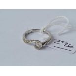 a diamond set ring 18ct gold size K1/2 - 2.3 gms