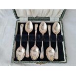 A plain set of six OEP boxed tea spoons, Sheffield by R&B, w.67g